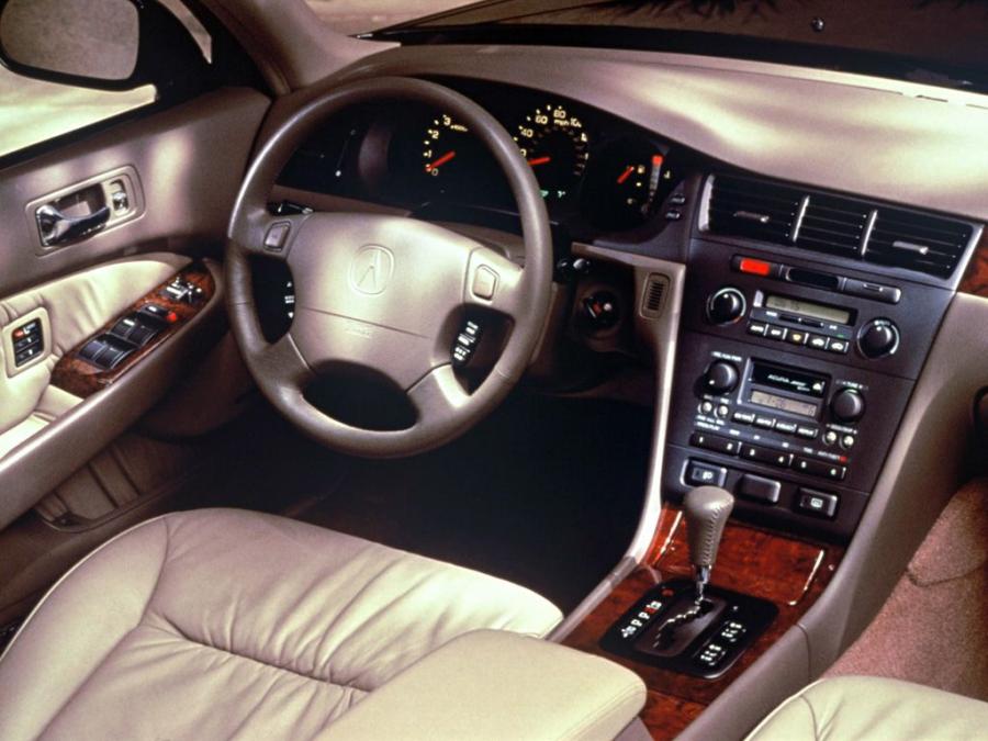 Интерьер Acura RL 3.5 (KA9) 1996 года  (фото 6 из 10)